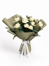 Ivory Elegance Bouquet