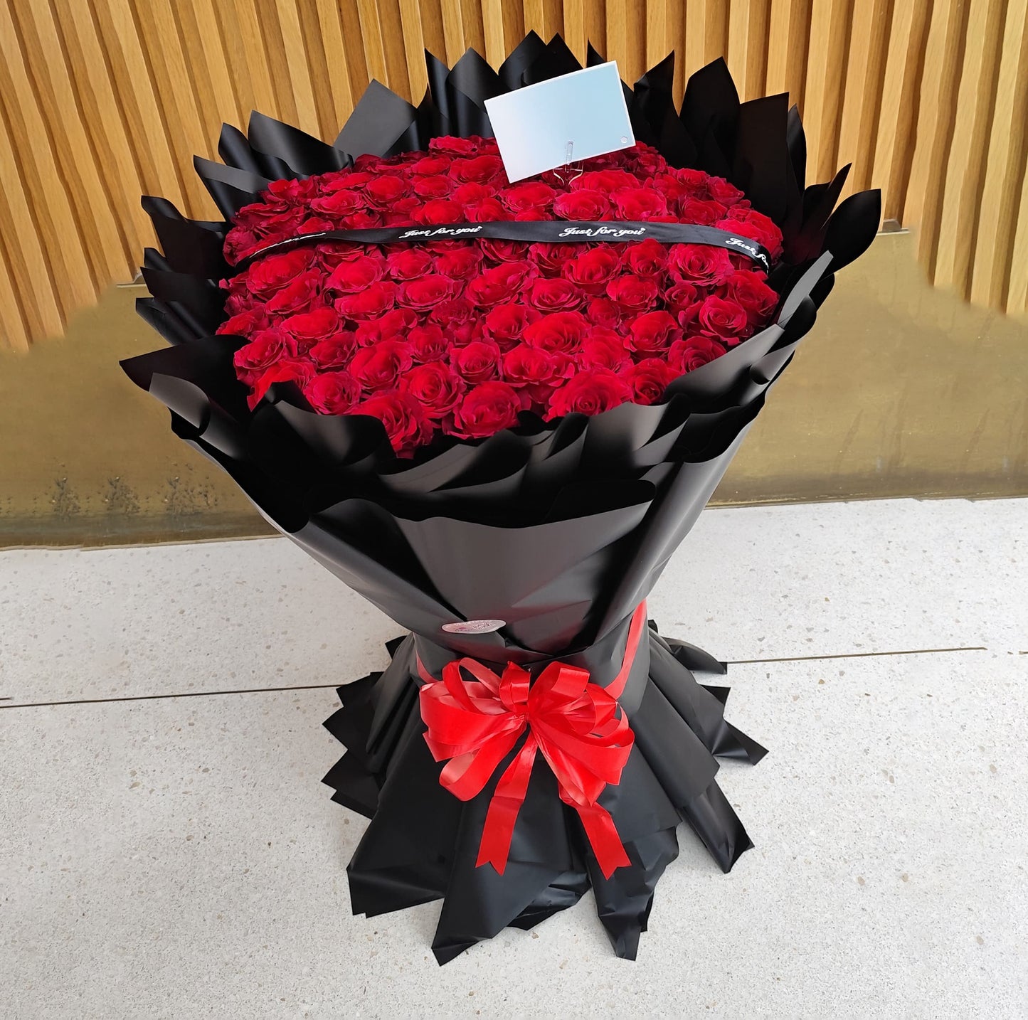 The Flower of love | 101 Stems