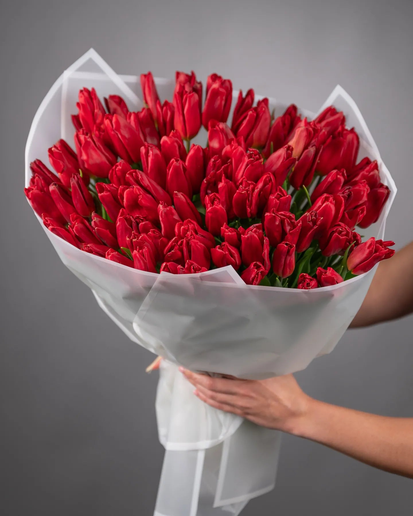 Tulips bouquet Crimson Elegance