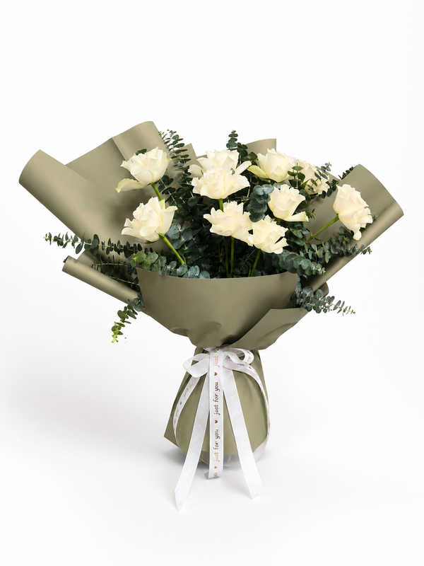 Ivory Elegance Bouquet