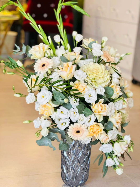A Soft and Elegant Floral Harmony