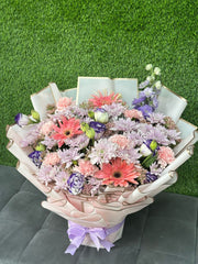 A Vibrant Floral Celebration of Beauty and Grace