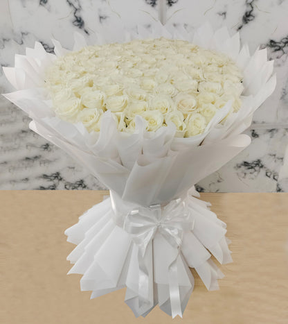 Elegance in Abundance: 101 White Beauty Roses