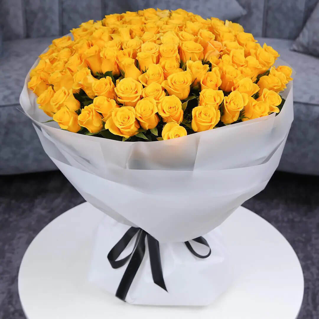 This bouquet consists of 100 stems Yellow Roses When your flowers arrive in closed bud form, it’s okay. They just need a trim and some water, and they’ll begin to bloom beautifully in no time!