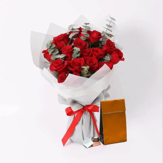 Red Beauty 21 Roses and Flower Flora Chocolates