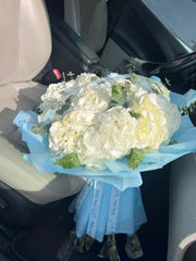 Hydrangea & Eucalyptus Signature Bouquet